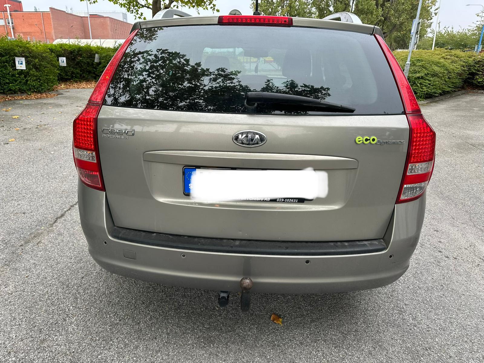 Kia Ceed _sw 1.6 CRDi Manuell 2012, kuva 5/10