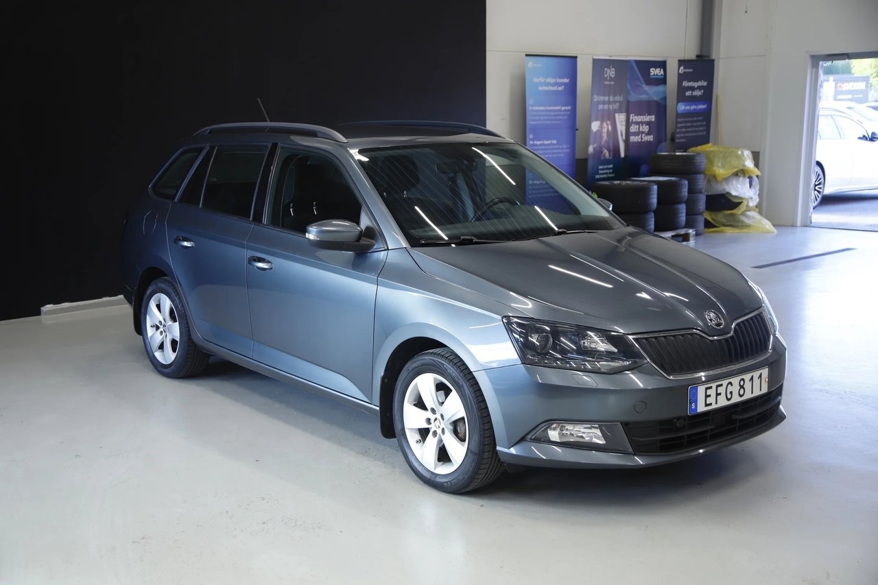 Skoda Fabia 1.2 TSi Style Lågmil 2016, bild 5/13