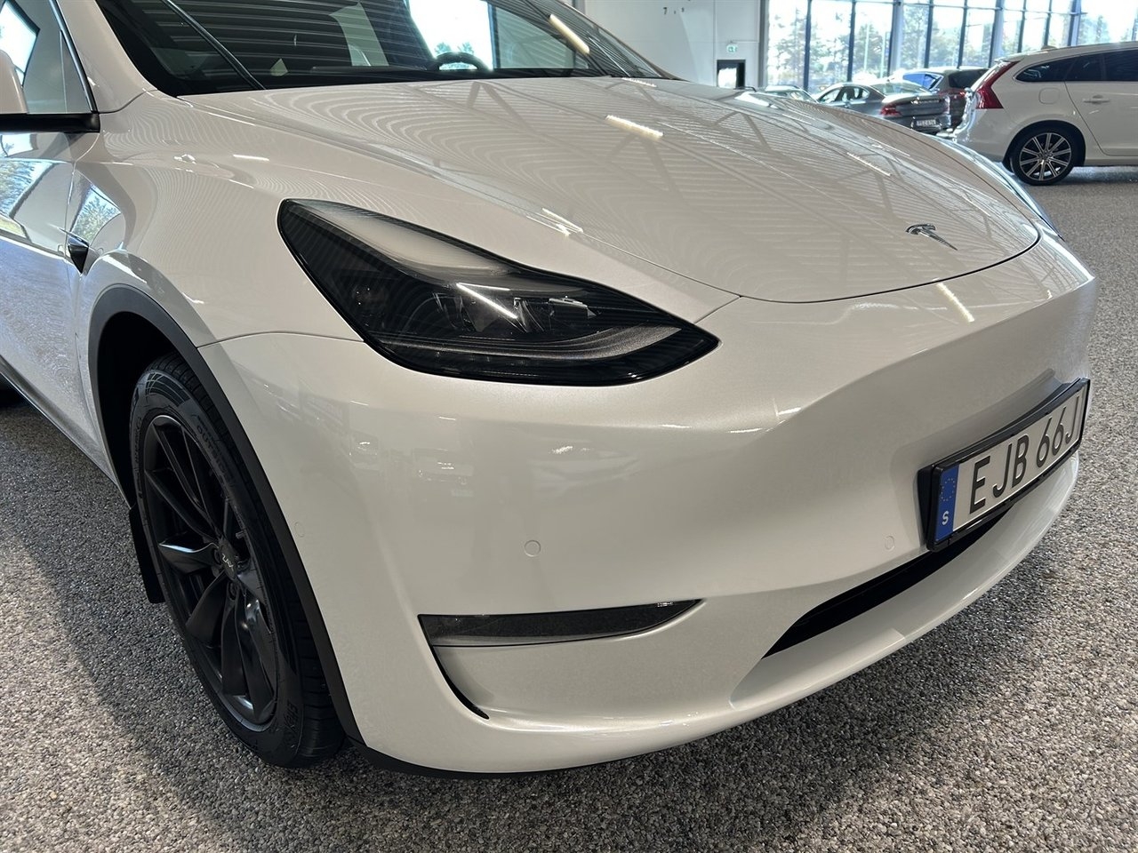 Tesla Model Y 2022, bild 6/10