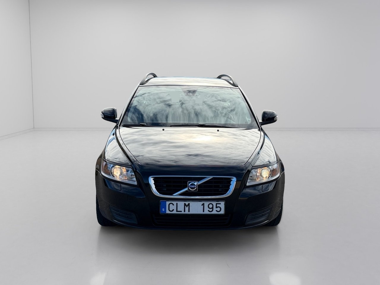 Volvo V50 2.4 Automat 140hk 2010, bild 2/10