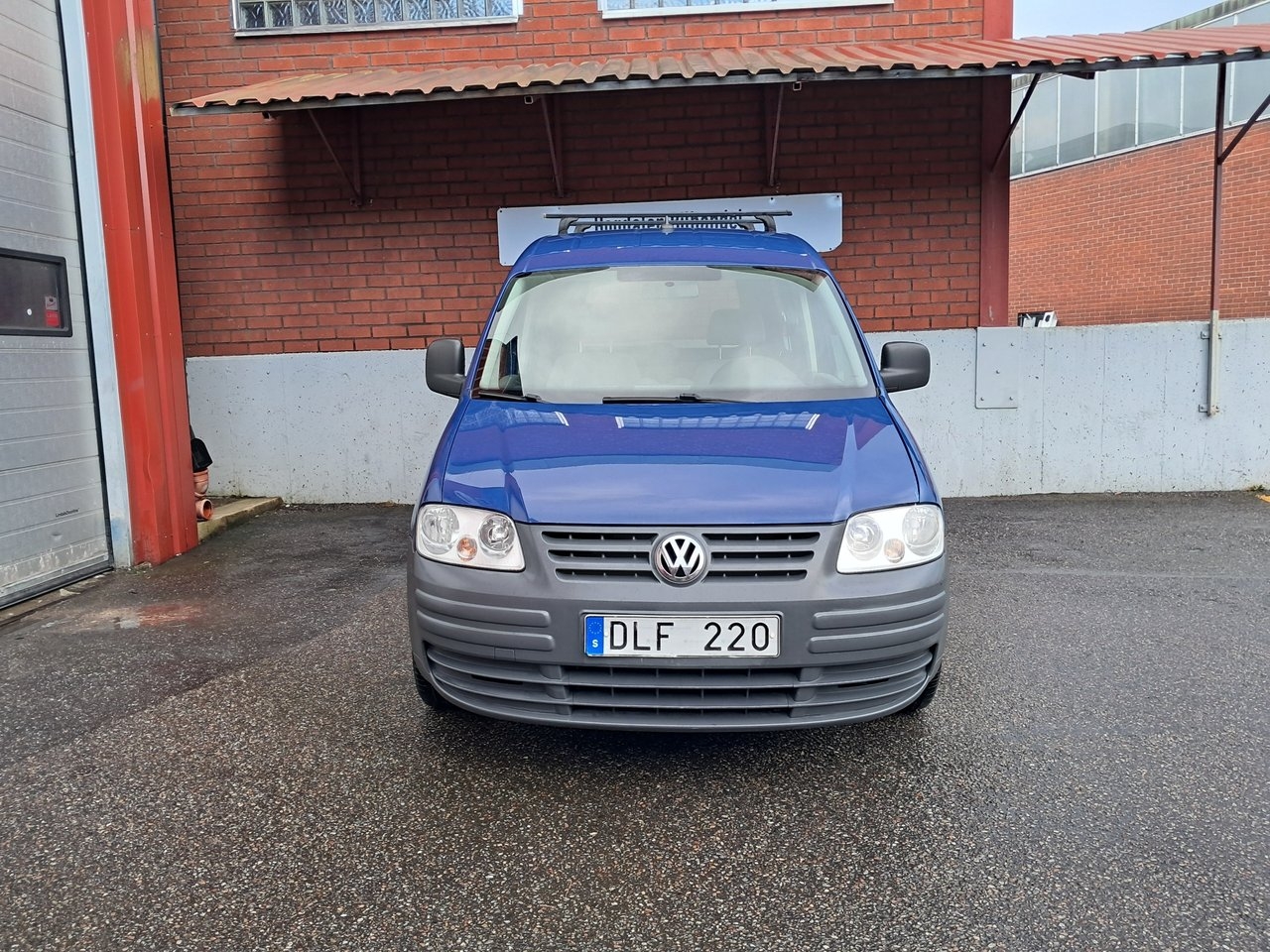 Volkswagen Caddy Kombi 2008, kuva 2/10