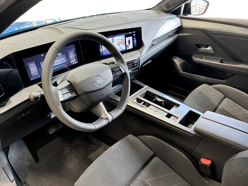 Opel Astra Sports Tourer GS PHEV 195hk 2026, bild 5/10
