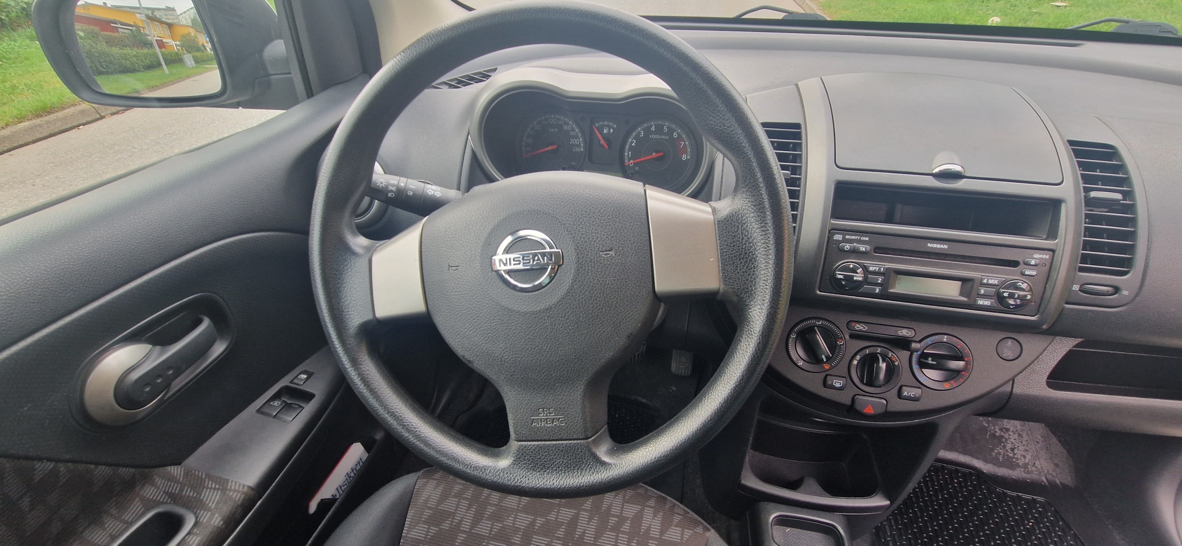 Nissan Note 1.4 Manuell 2007, bild 6/10