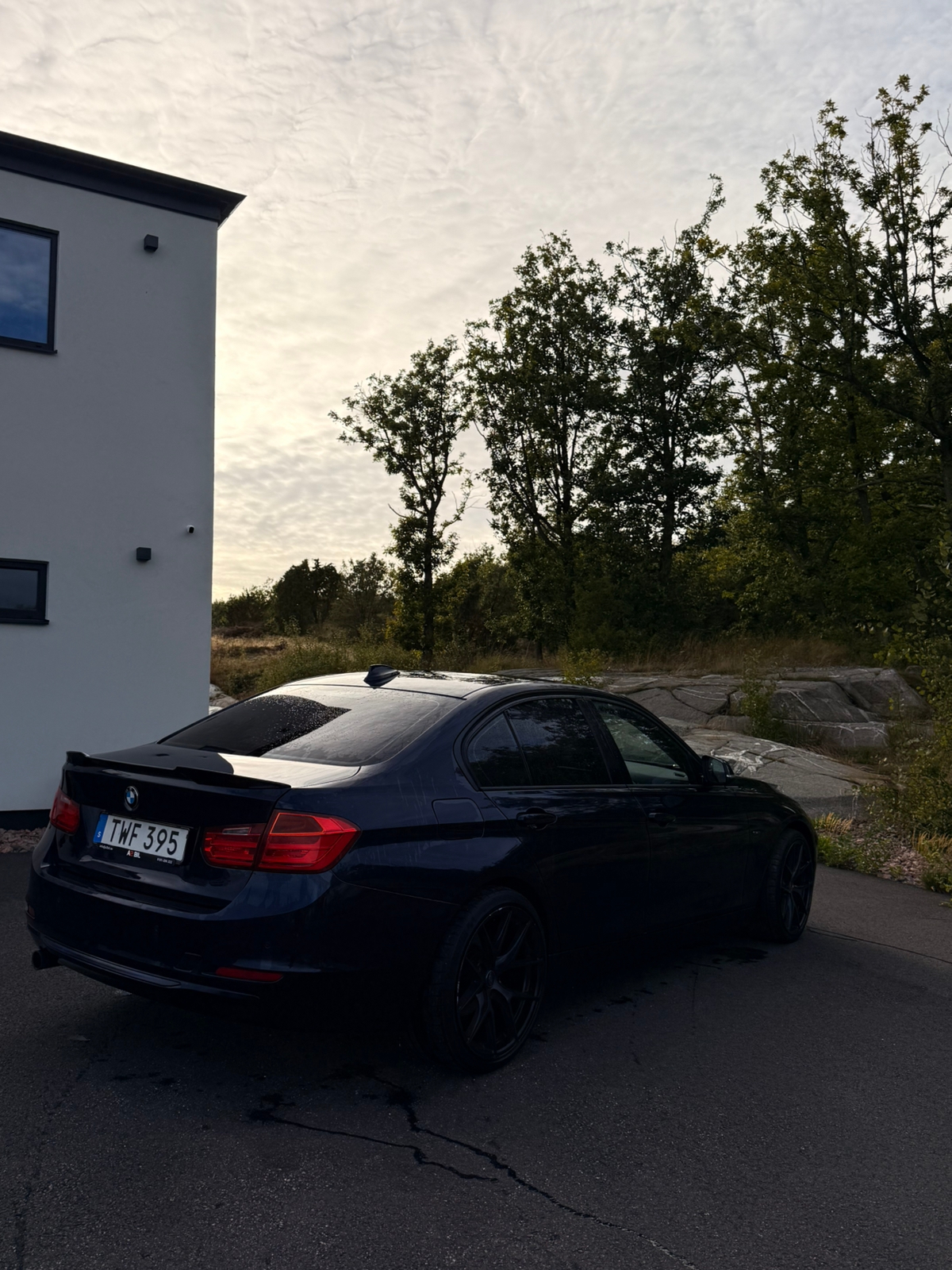 BMW 318 d Sedan Manuell 2015, bild 4/5