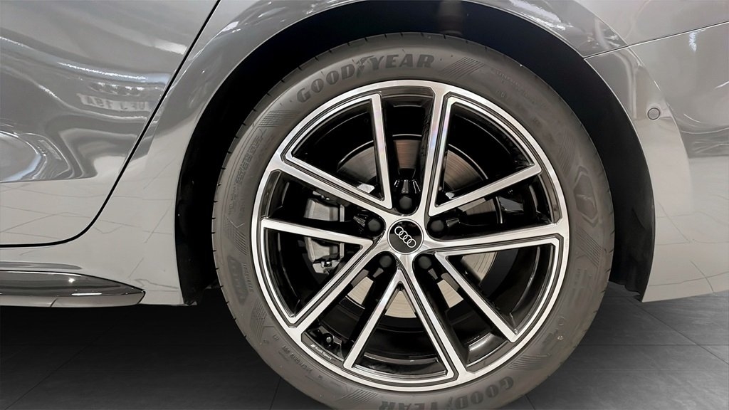 Audi A5 Avant E-hybrid 299HK S-line 2026, bild 6/10
