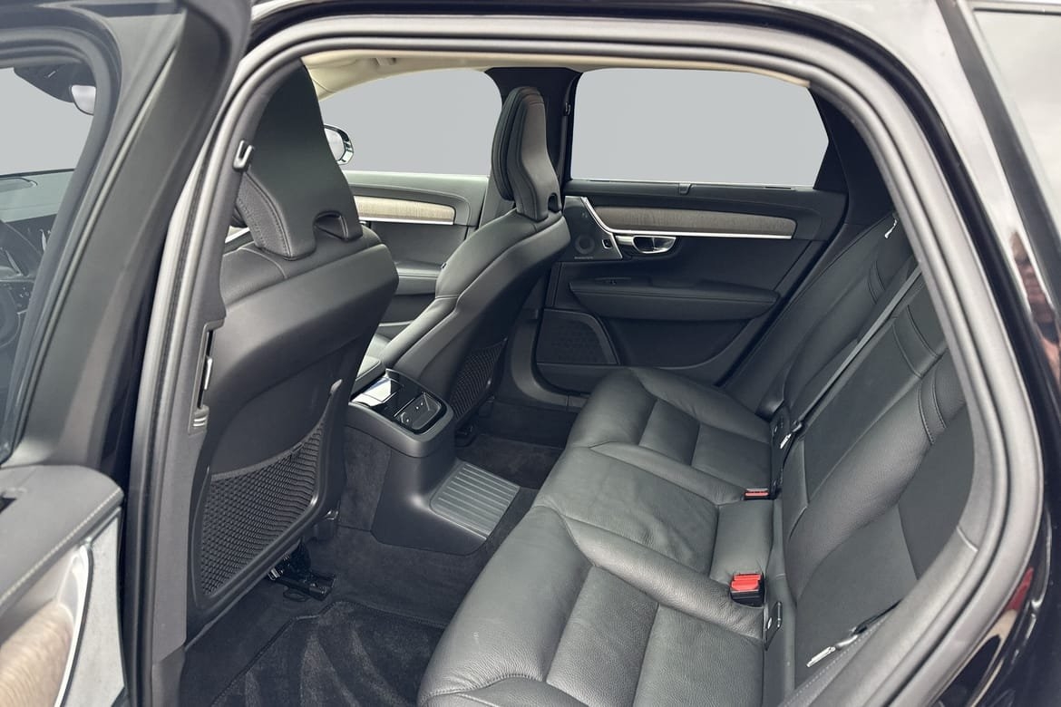 Volvo V90 Recharge T6 Inscription 2021, photo 7/10