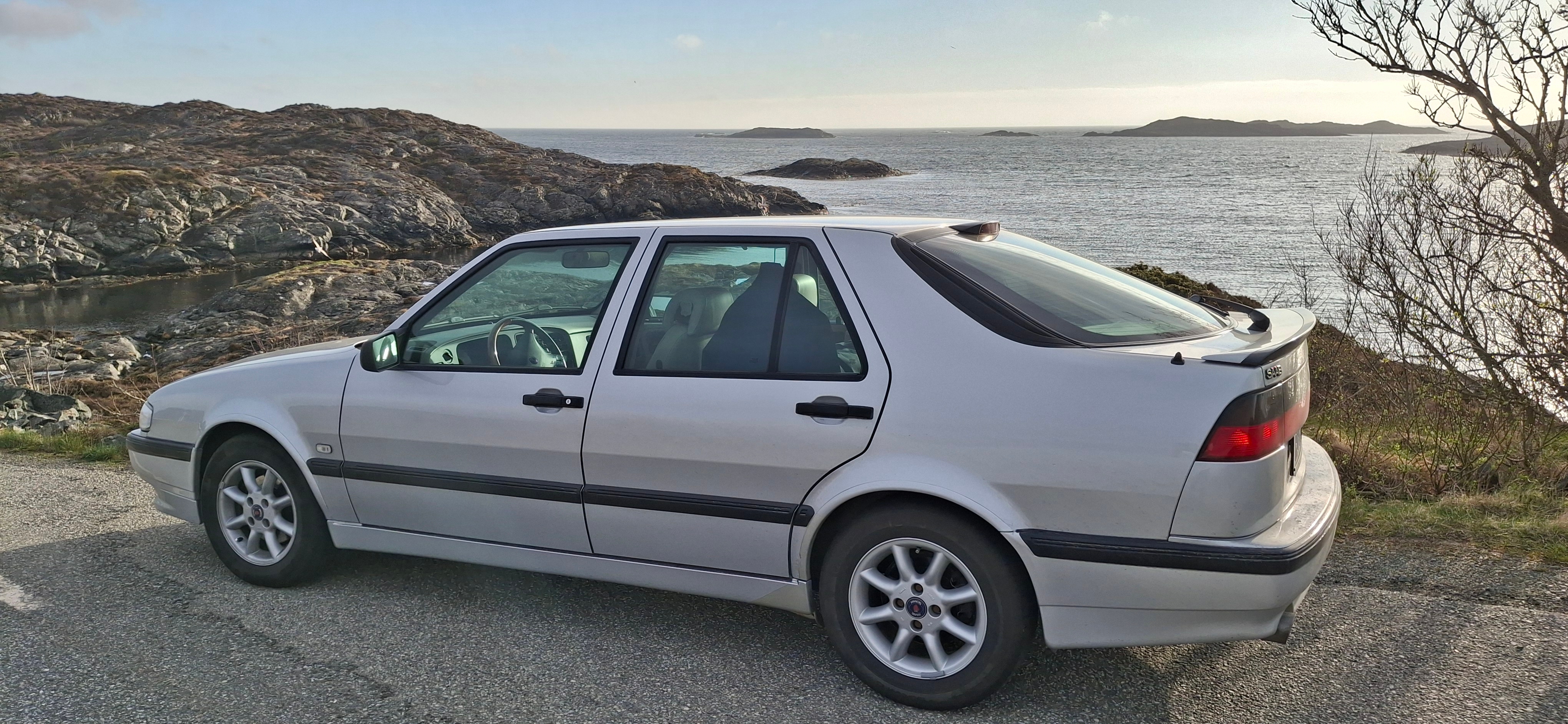 Saab 9000