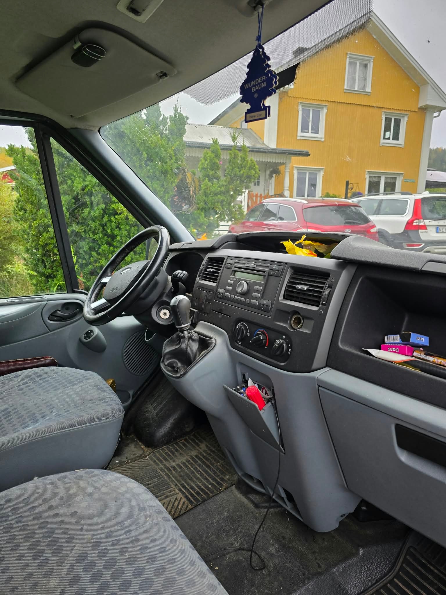 Ford Transit T260 2.2 TDCi Manuell 2011, bild 3/3