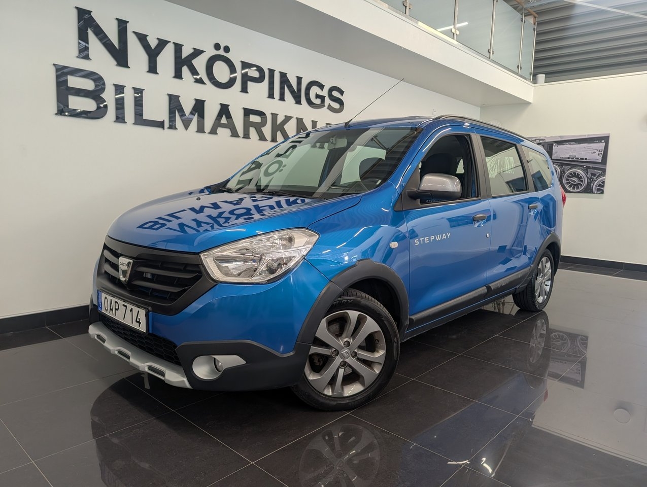Dacia Lodgy Stepway 1.2 TCe 7 Sits Gps 2016, bild 2/10