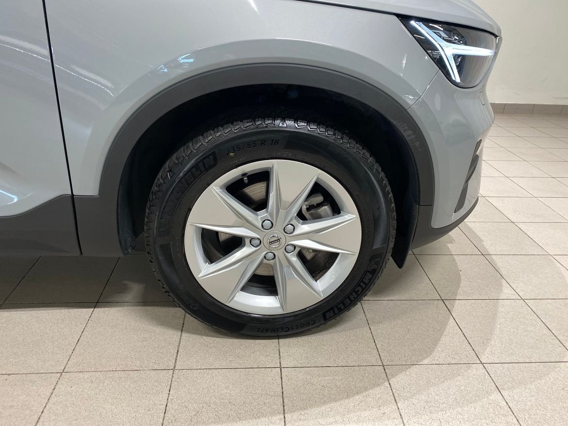 Volvo XC40 B4 FWD Bensin Core SE II 2024, photo 3/10