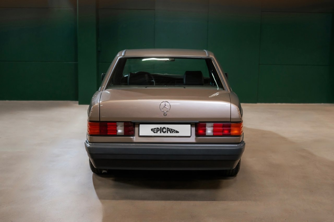 Mercedes-Benz W201 190 E 1989, kuva 6/10
