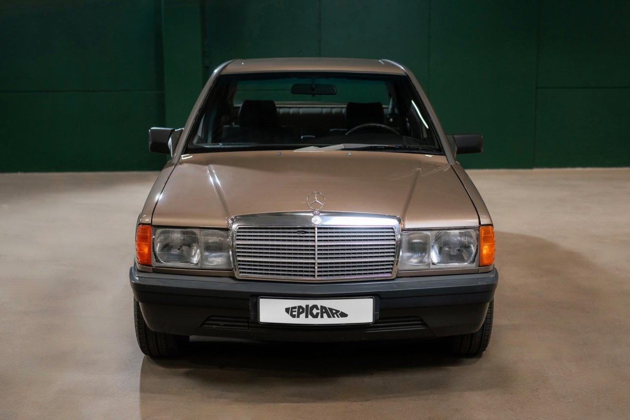 Mercedes-Benz W201 190 E 1989, kuva 5/10