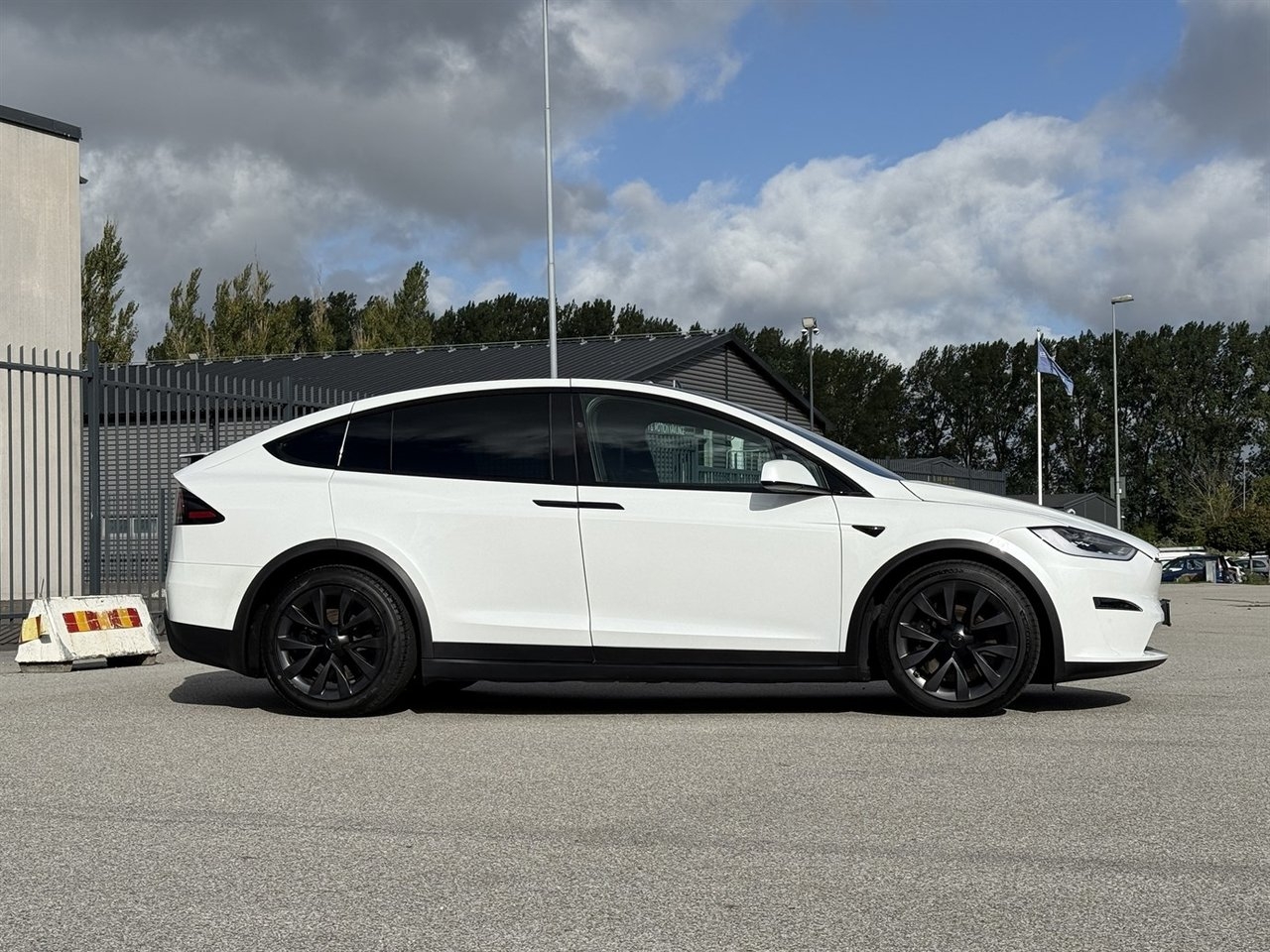 Tesla Model X 2023, bild 2/10