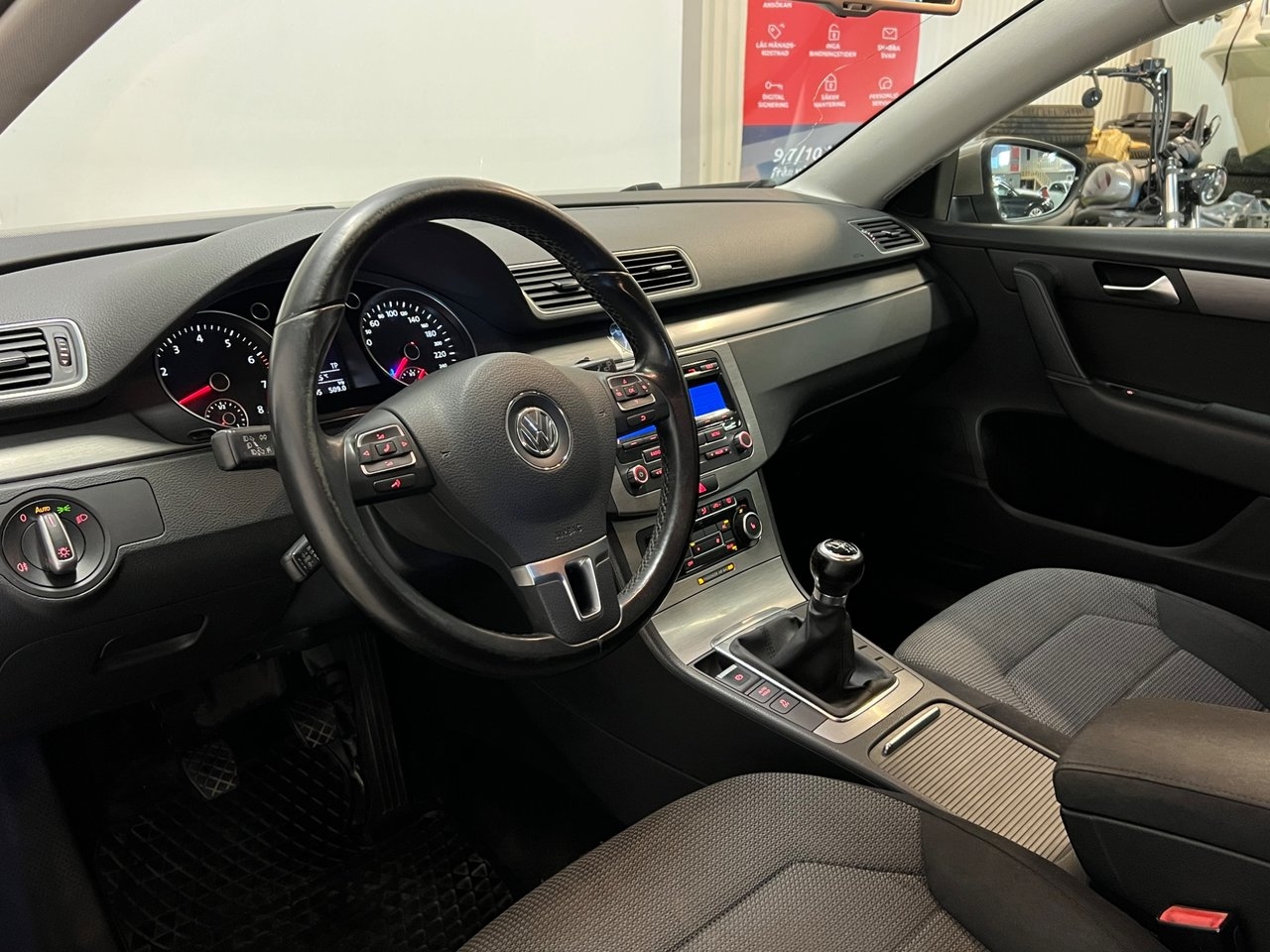 Volkswagen Passat 2011, bild 7/10