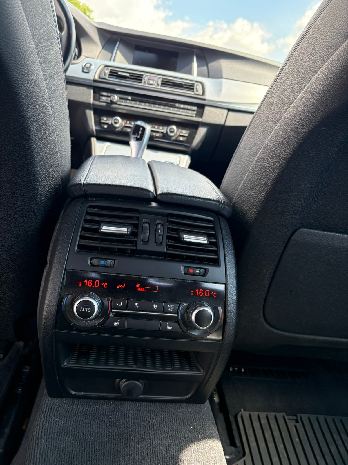 BMW 520 d xDrive Touring Steptronic 2015, bild 7/9