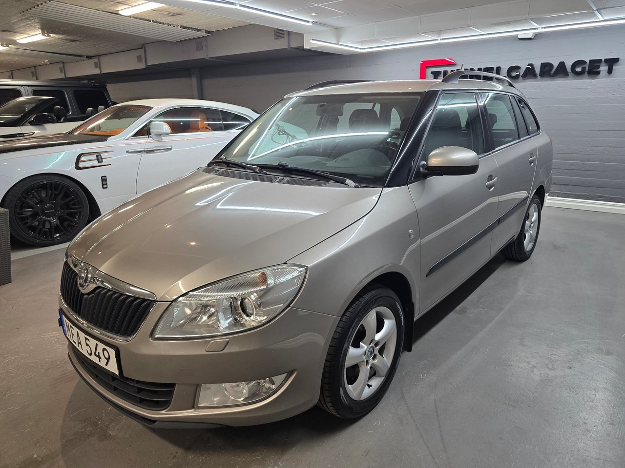 Skoda Fabia 2012, bild 2/9