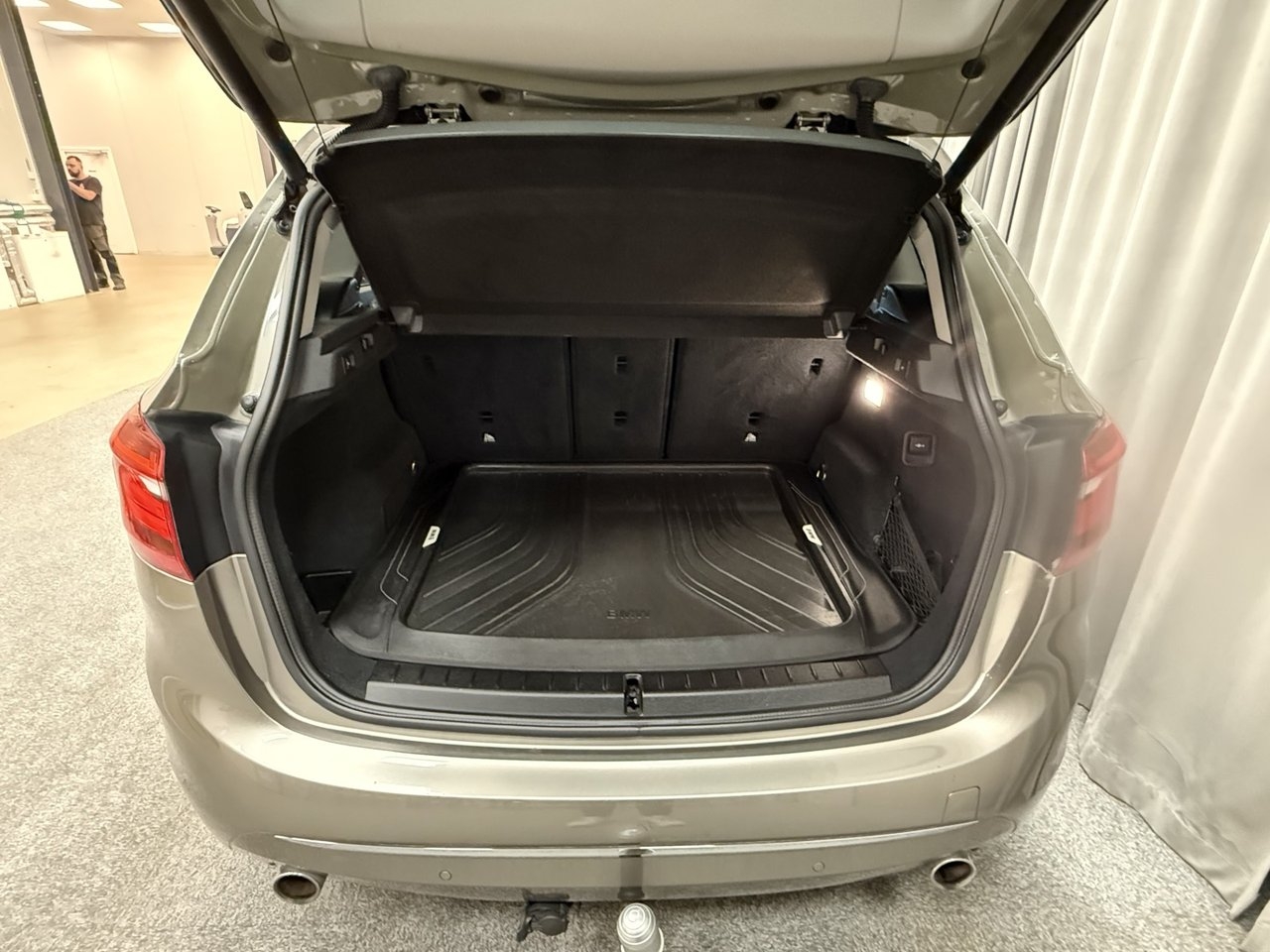BMW 220 2015, bild 7/10