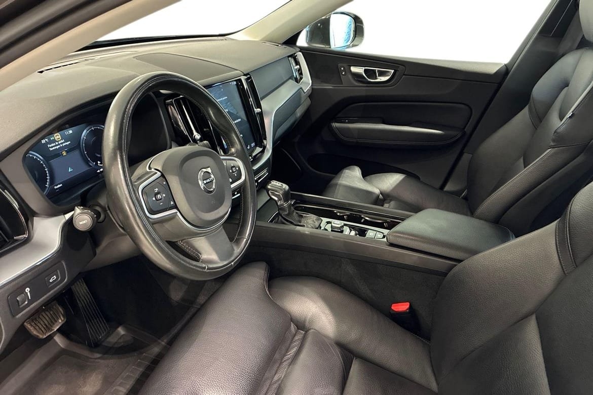Volvo XC60 2019, kuva 7/10