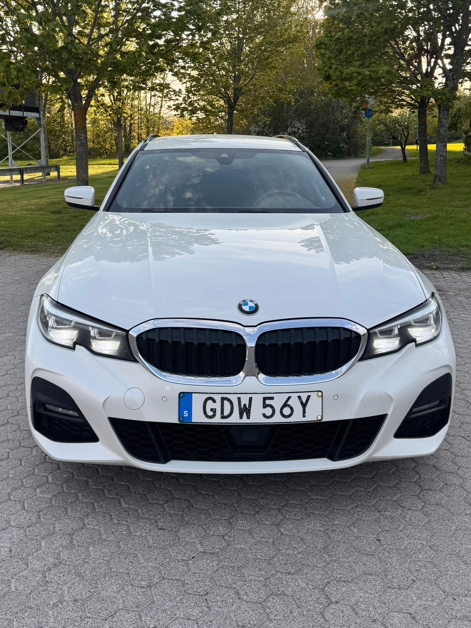 BMW 320 d xDrive Touring M-sport 2021, bild 3/9