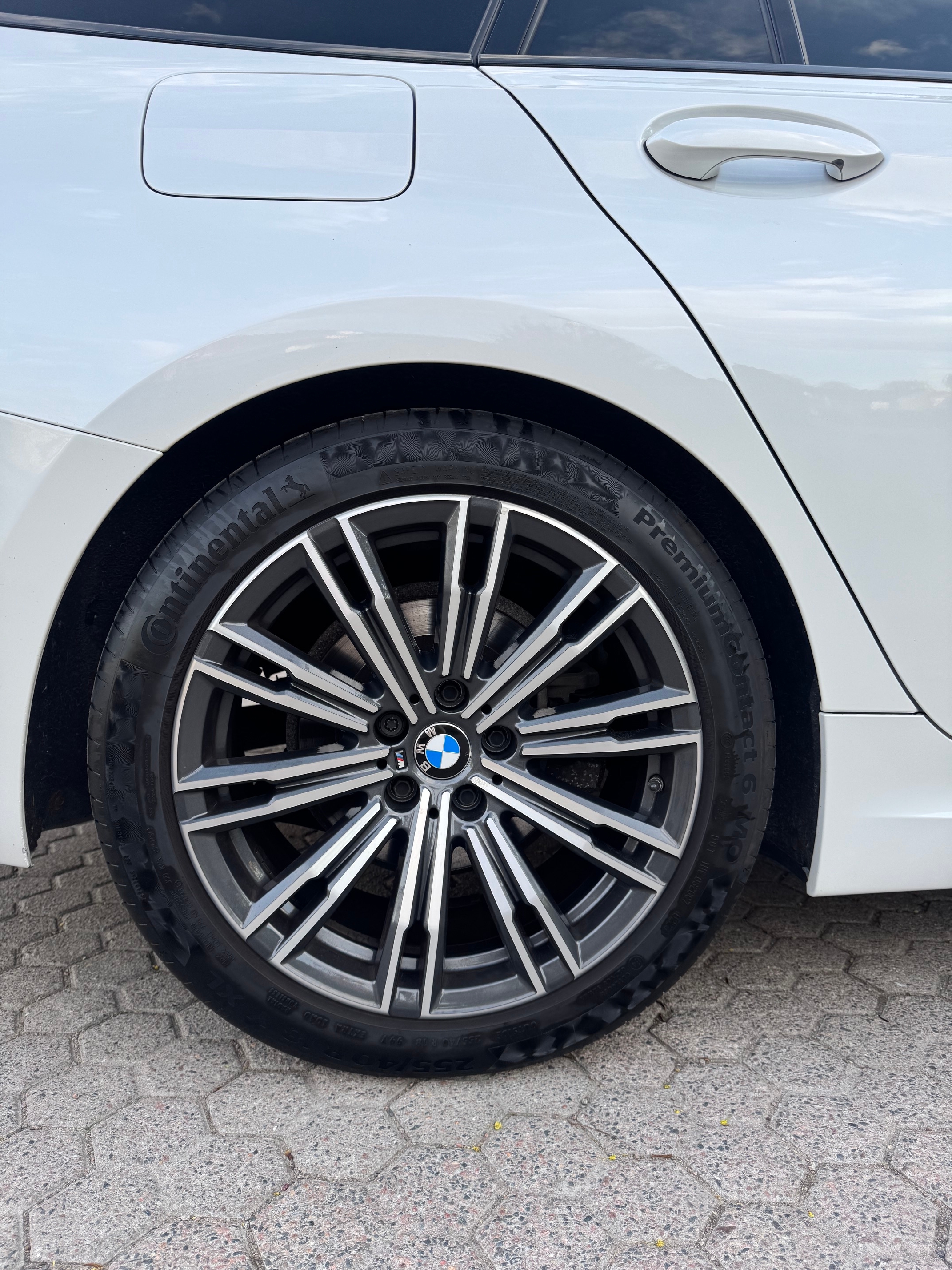 BMW 320 d xDrive Touring M-sport 2021, bild 6/9