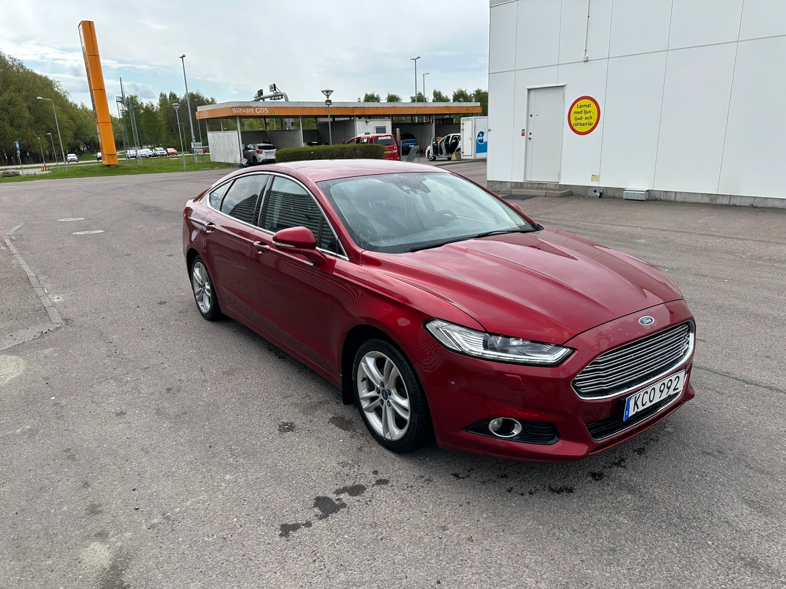 Ford Mondeo 2.0 TDCi Powershift ST-Line 2016, bild 2/8