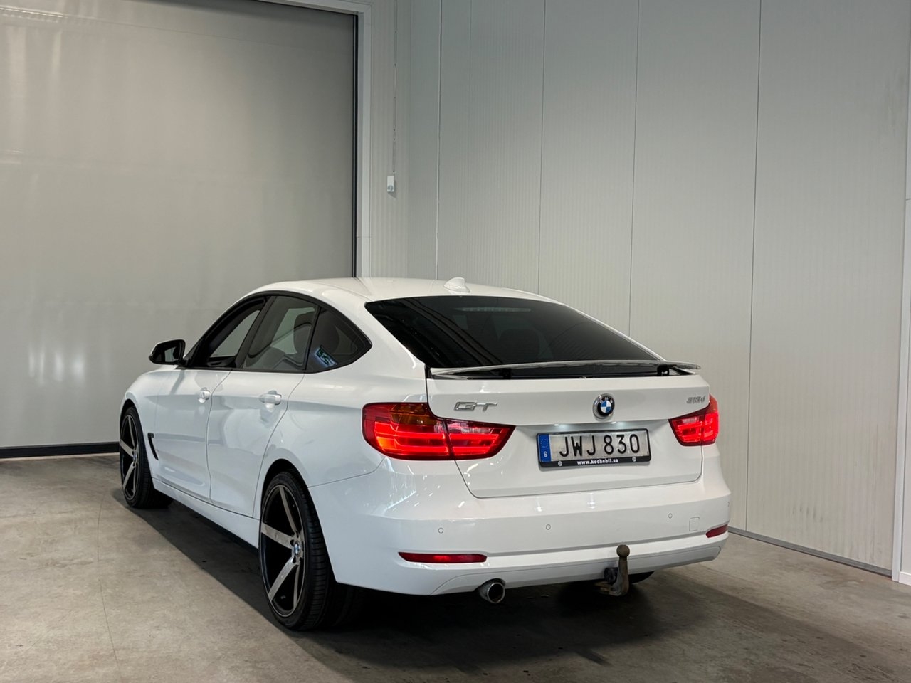 BMW 318 2016, bild 6/10