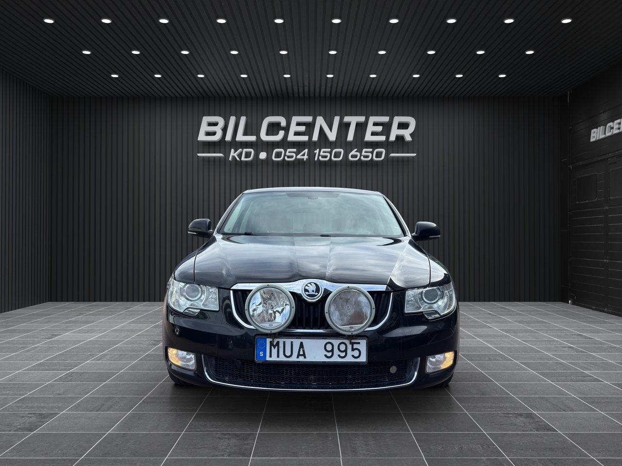 Skoda Superb 2.0 TDI Elegance (140Hk) 2013, photo 2/10