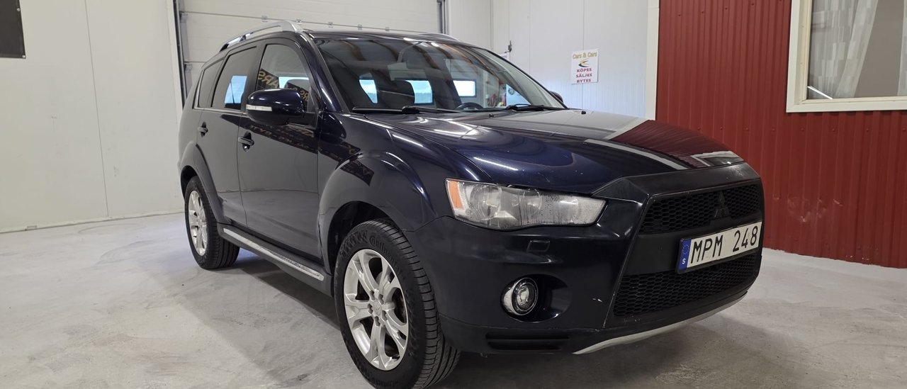 Mitsubishi Outlander 2010, bild 2/10