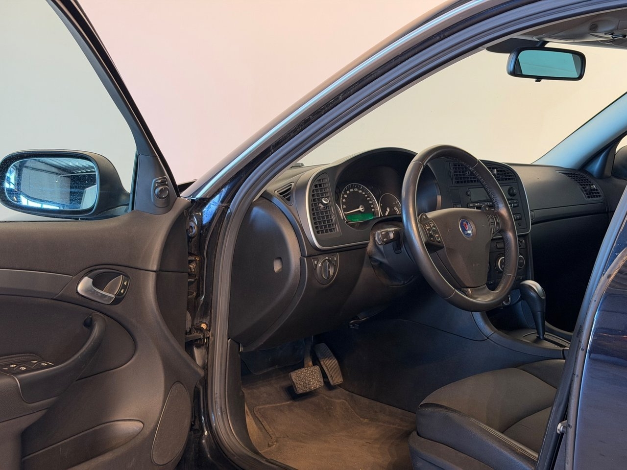 Saab 9-3 SportCombi 1.8t BioPower Linear 2008, bild 6/10
