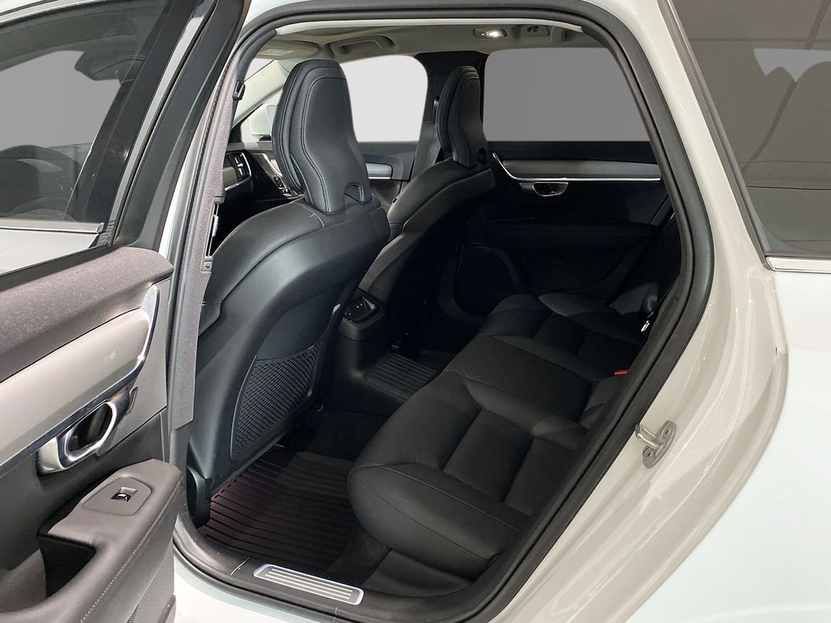 Volvo V90 2024, kuva 7/10