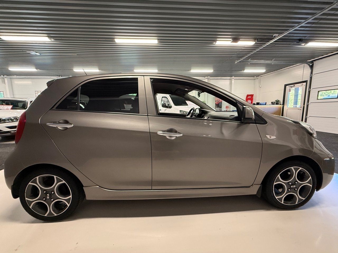 Kia Picanto 5dr 1.0 MPI Special Edition 2017, bild 6/10