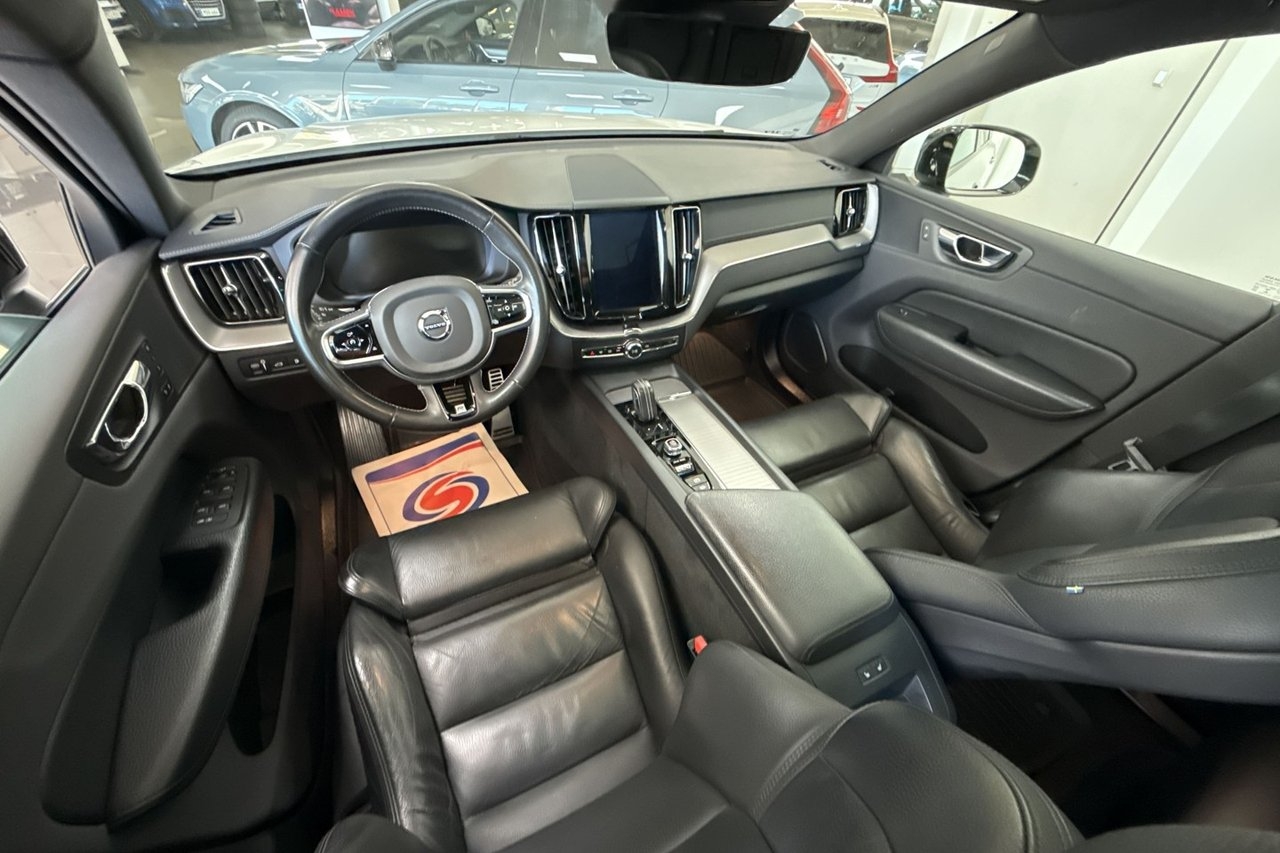 Volvo XC60 T8 R-Design AWD Drag 2020, bild 8/8