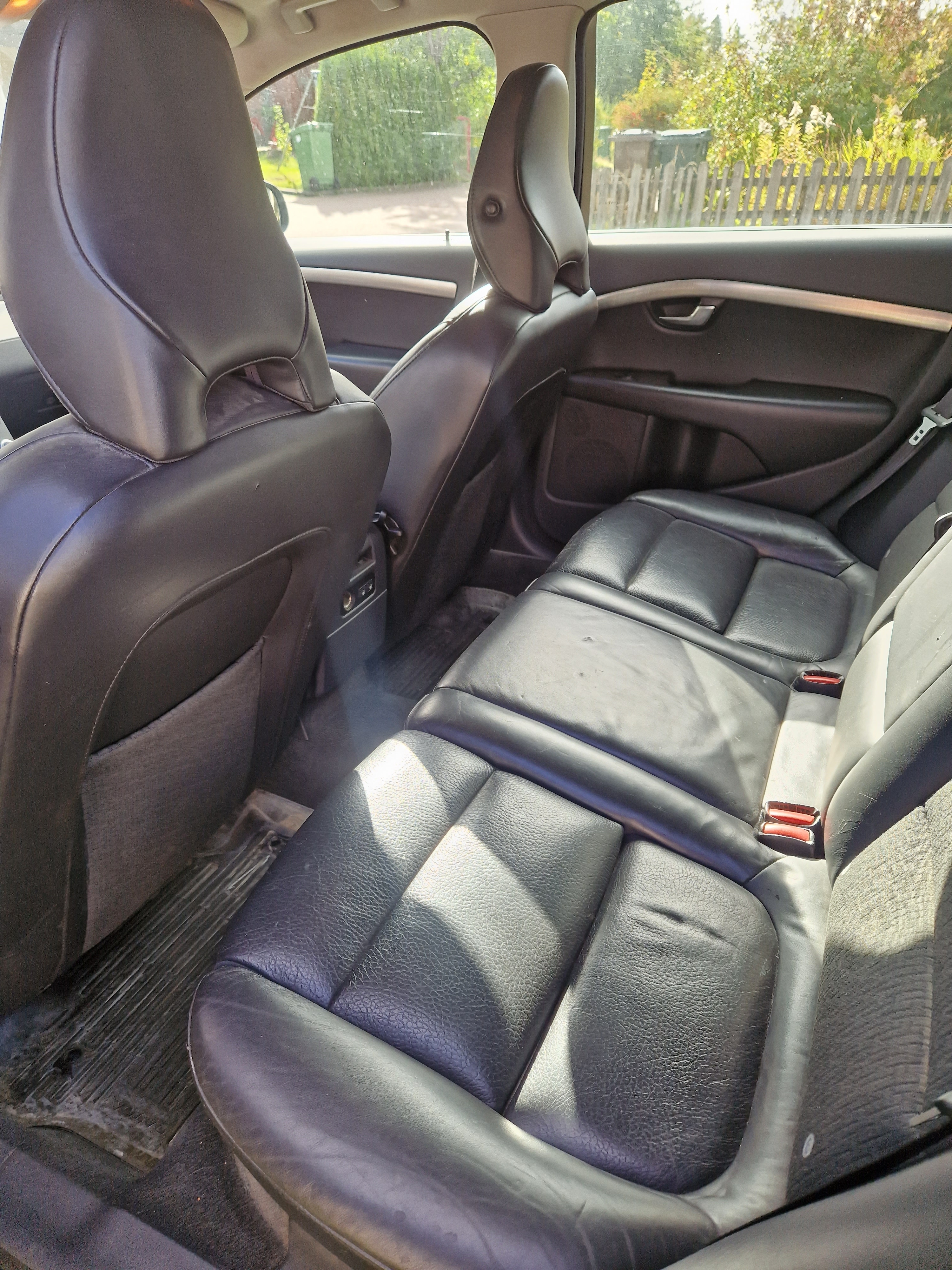 Volvo V70 2.4D Geartronic 2010, bild 6/7