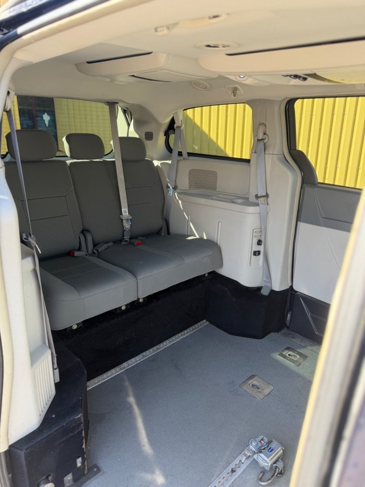 Chrysler Town & Country 2010, bild 7/10