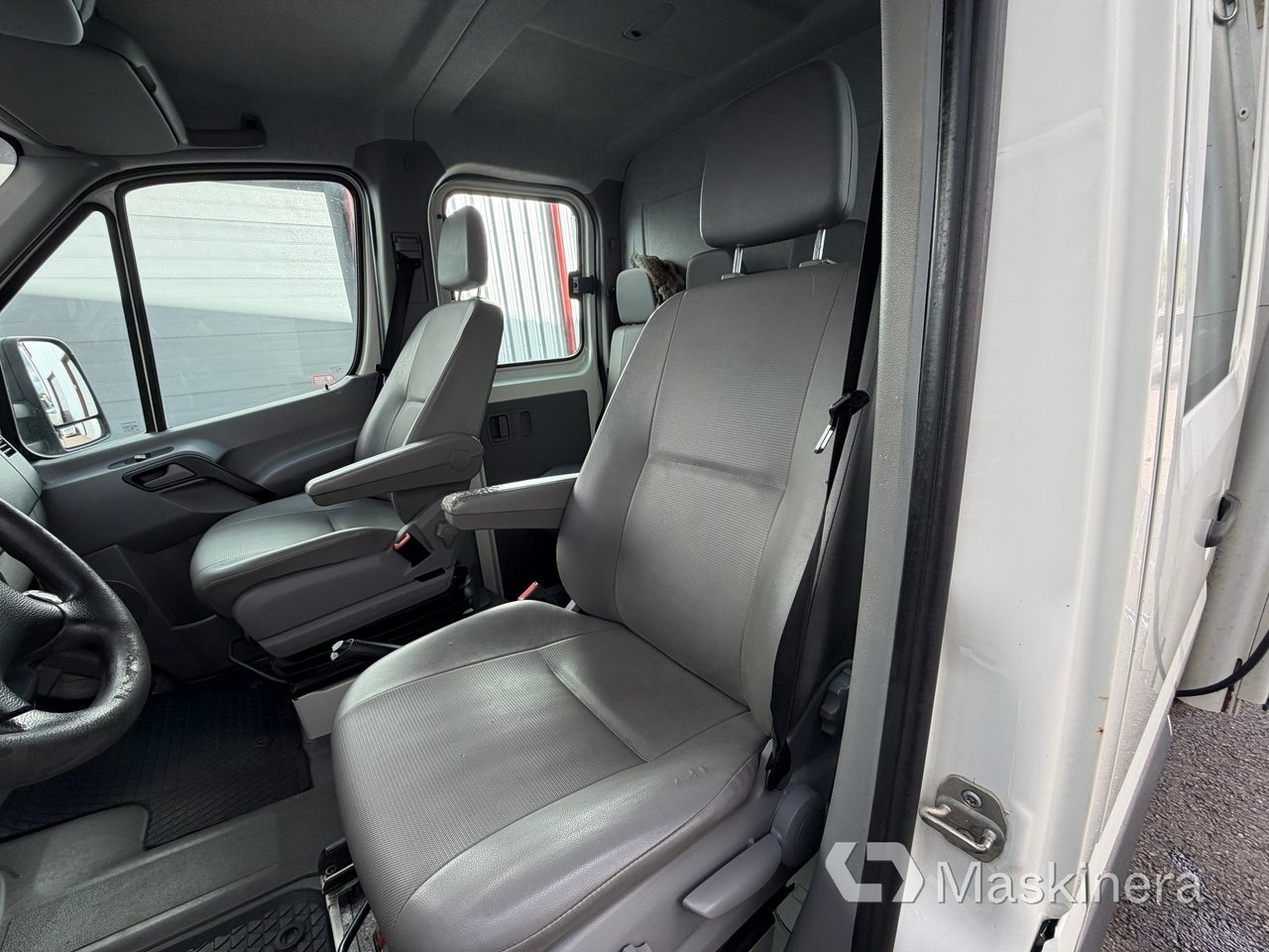 Volkswagen Crafter 2009, bild 6/10