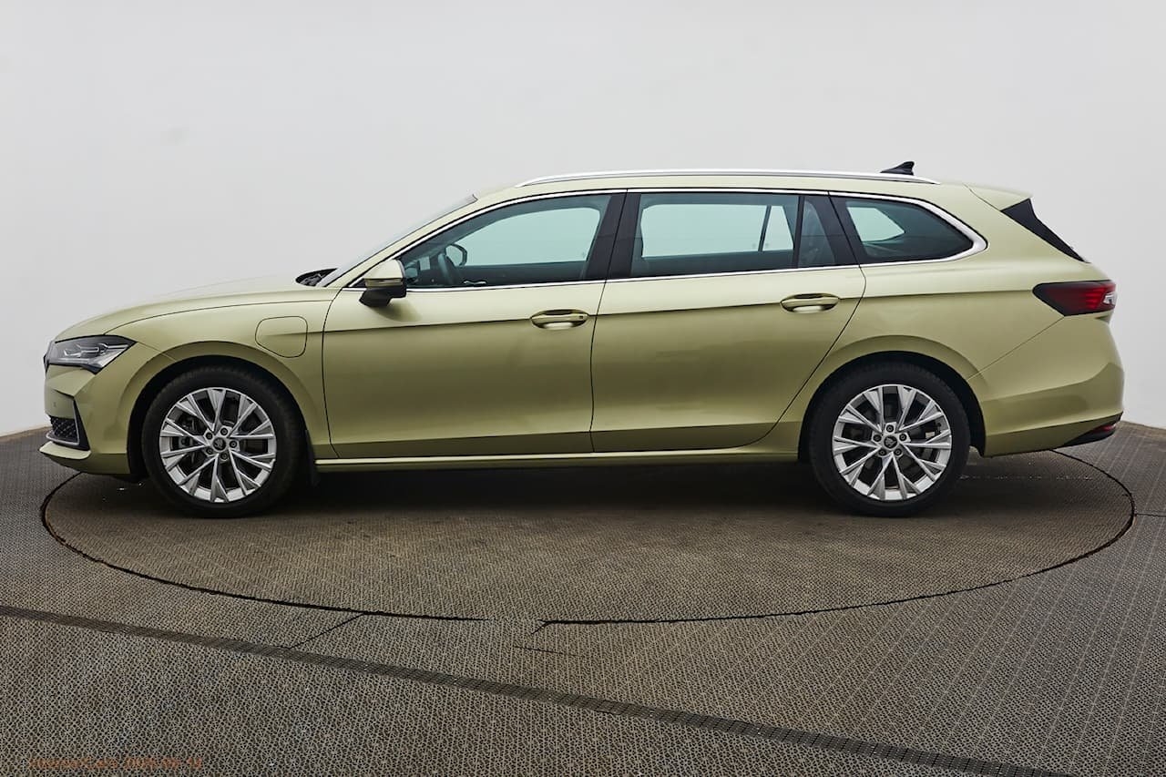 Skoda Superb 2025, kuva 4/10