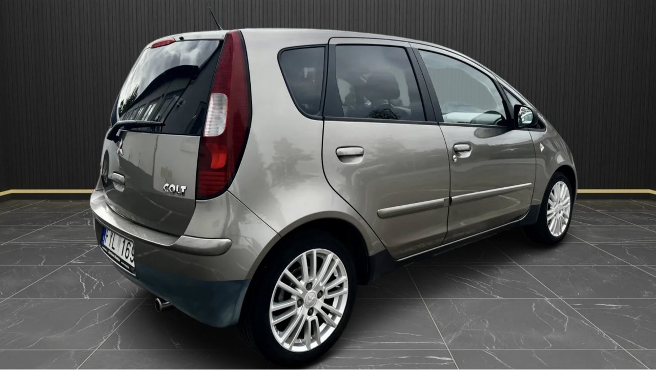 Mitsubishi Colt 2008, bild 4/8