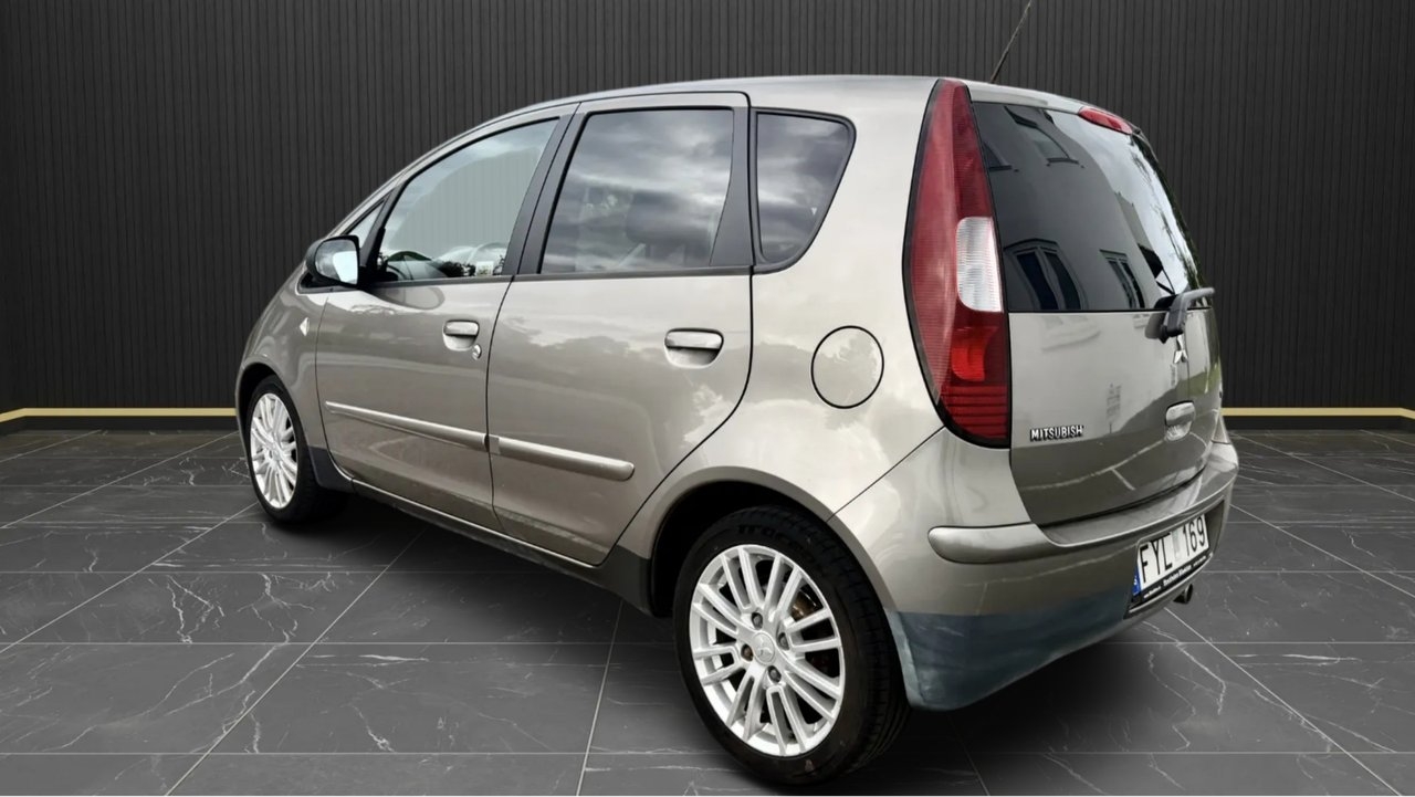 Mitsubishi Colt 2008, bild 3/8