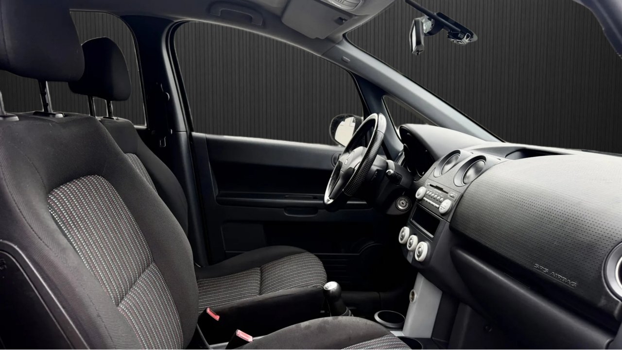Mitsubishi Colt 2008, bild 7/8