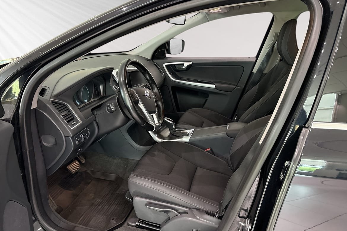 Volvo XC60 D4 Momentum Business E 2015, bild 6/10