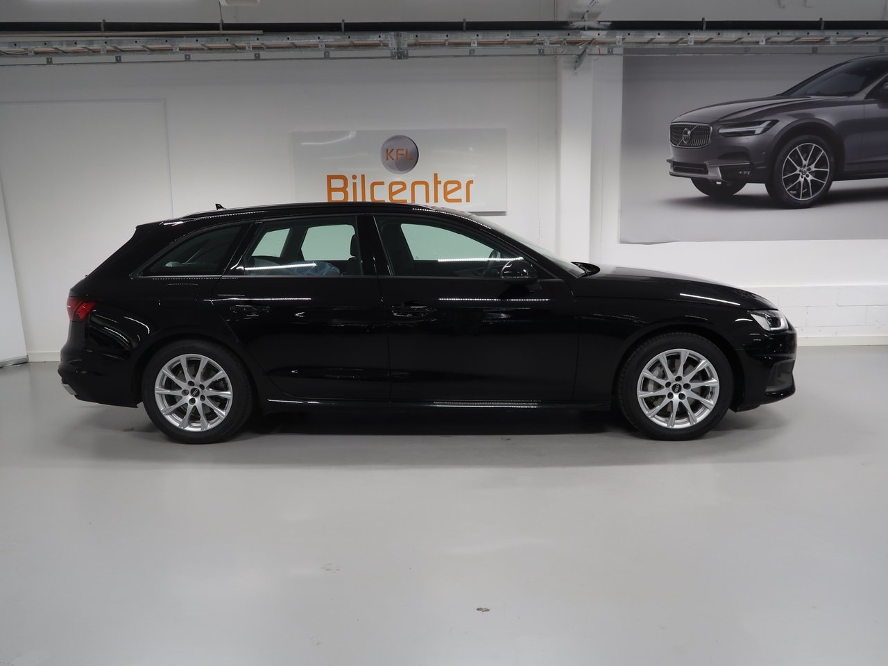 Audi A4 2023, bild 5/10