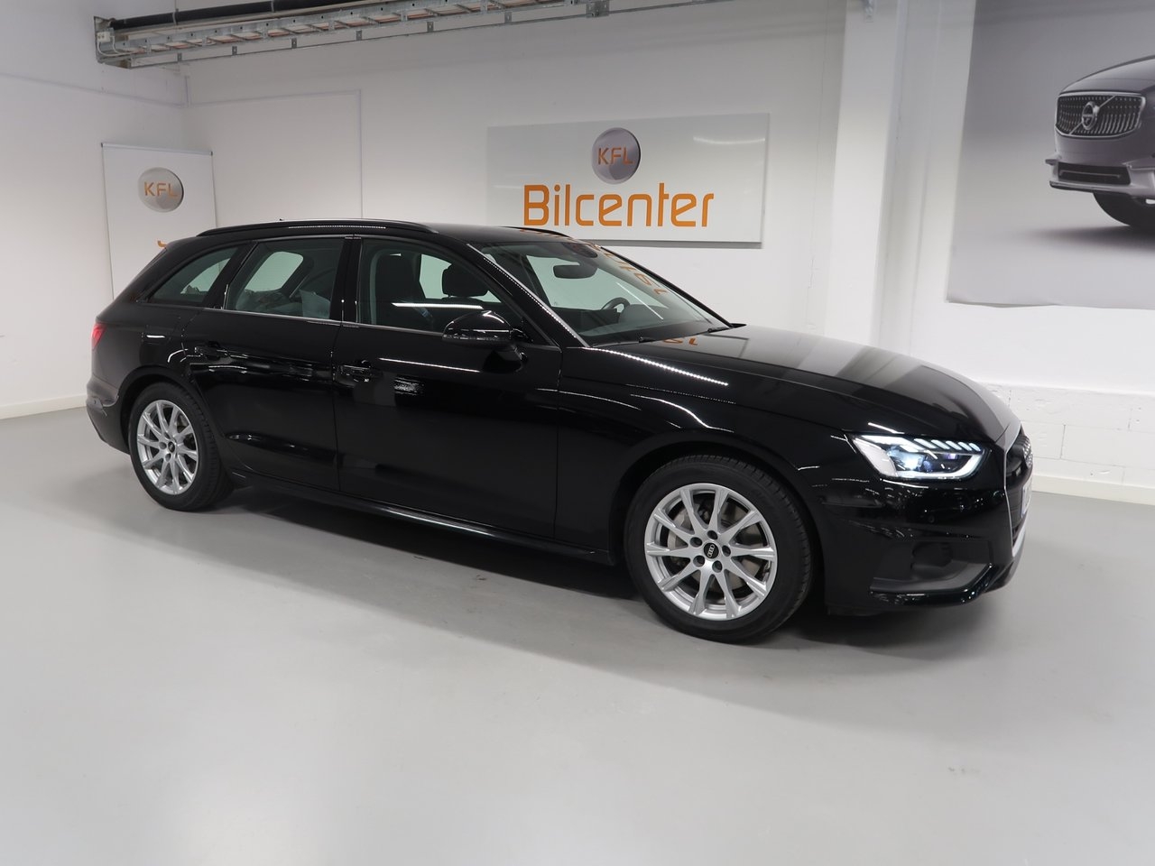 Audi A4 2023, bild 4/10
