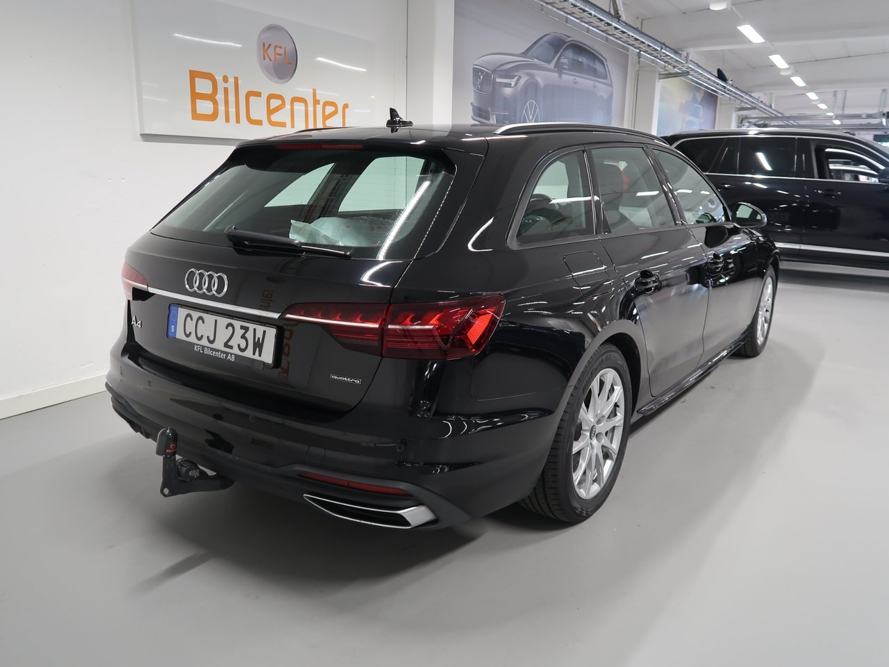 Audi A4 2023, bild 6/10