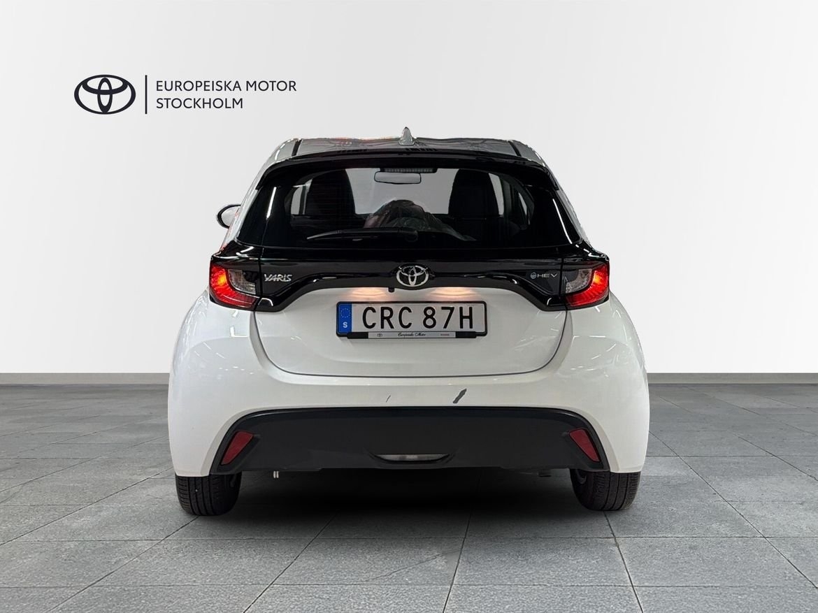 Toyota Yaris 2025, bild 4/13