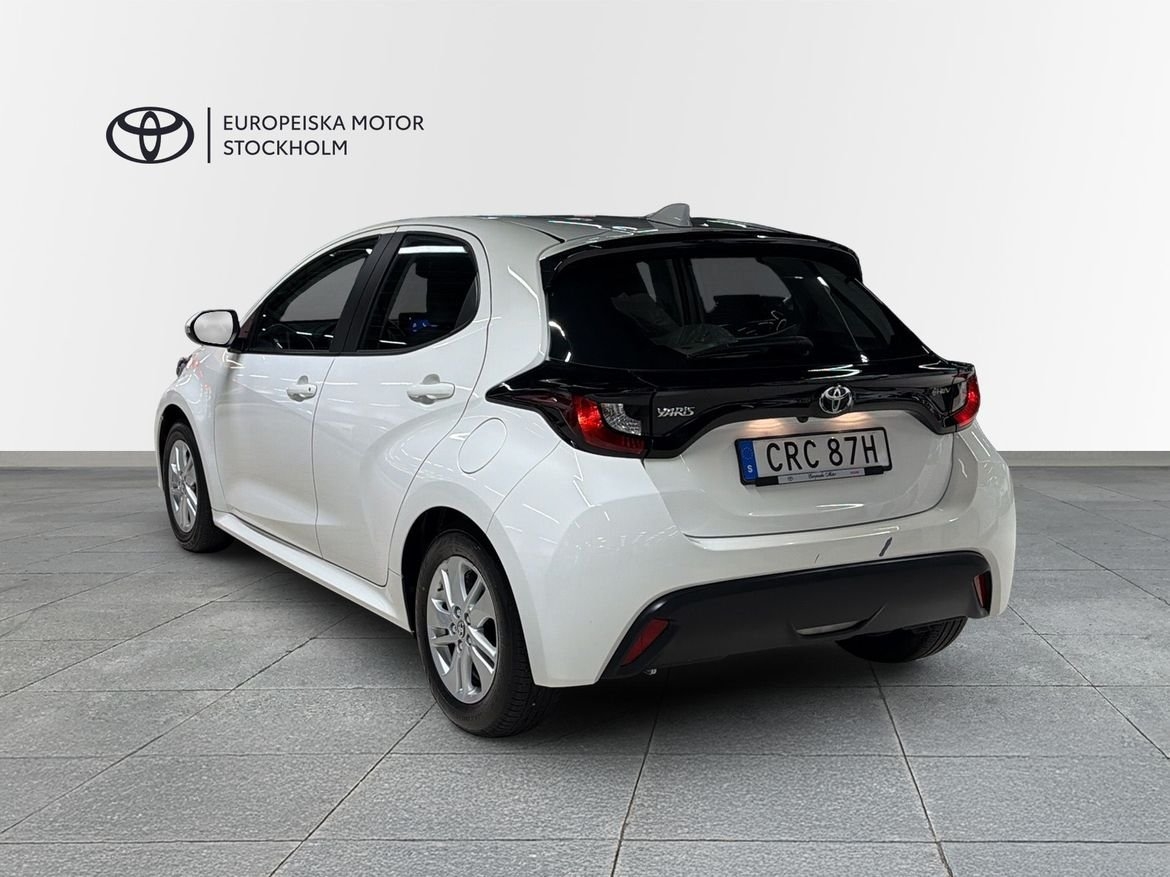 Toyota Yaris 2025, bild 2/13