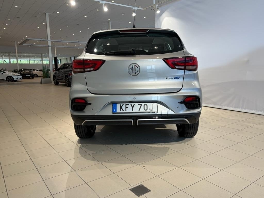 MG ZS Long Range Luxury 2023, photo 7/10