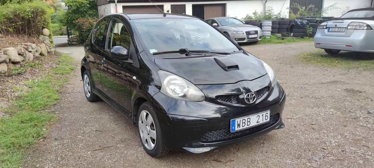 Toyota Aygo 5-dörrar 1.0 VVT-i 2008, bild 2/7