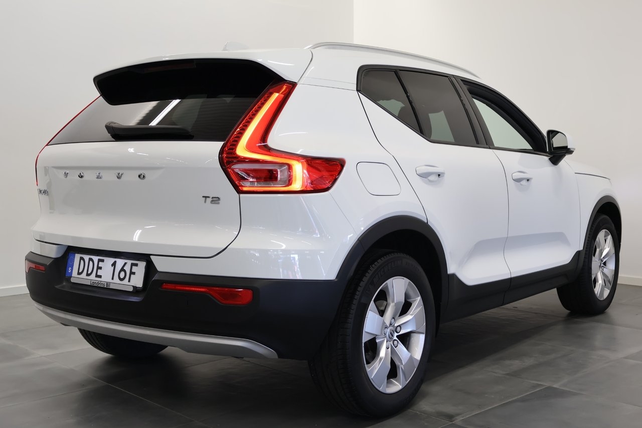 Volvo XC40 T2 Momentum / V-Hjul 2022, bild 2/13