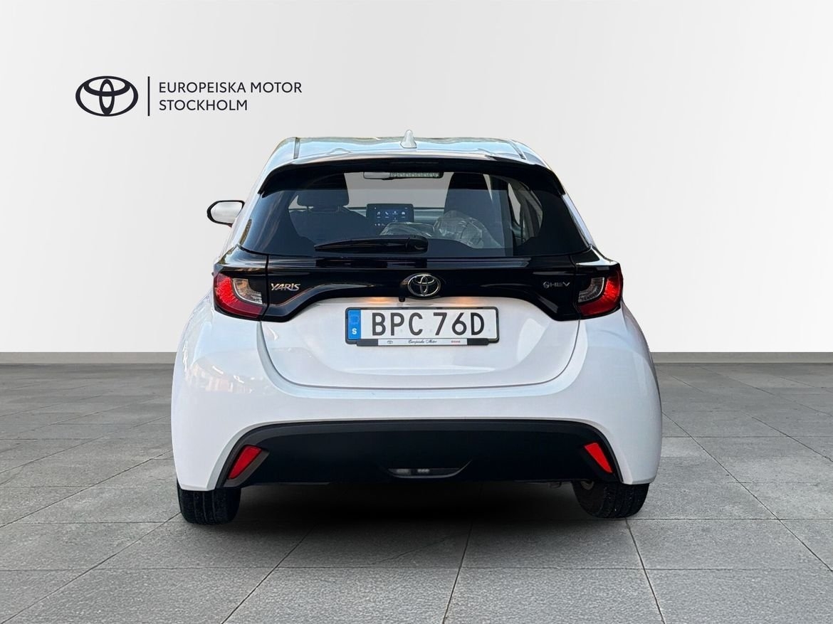 Toyota Yaris 2025, bild 4/13