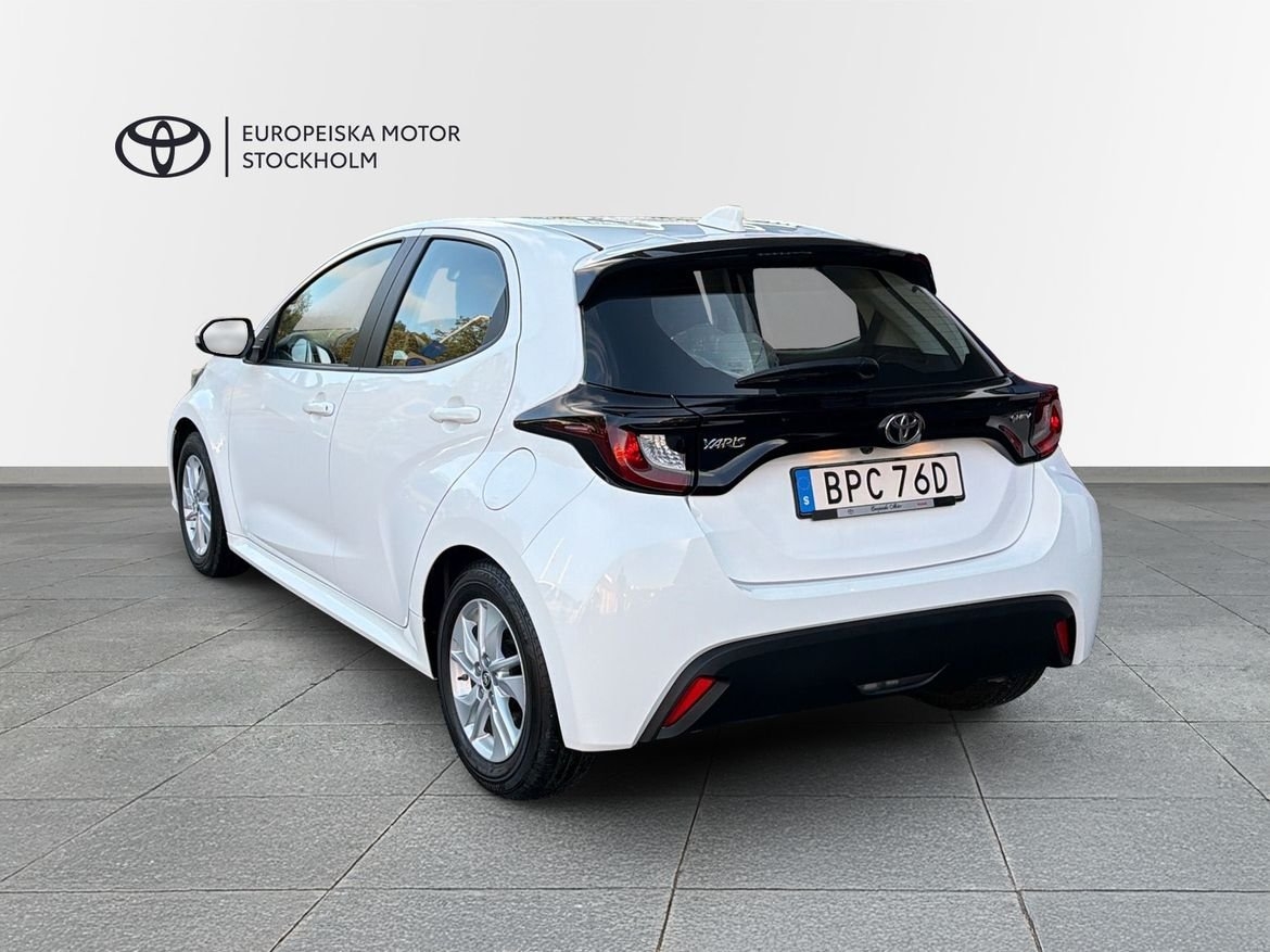 Toyota Yaris 2025, bild 2/13